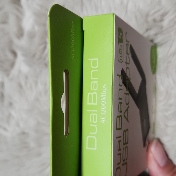 🎉Host Pick🎉 Dual Band EUC USB Adapter AC1200 Mbps - Picture 3 of 6